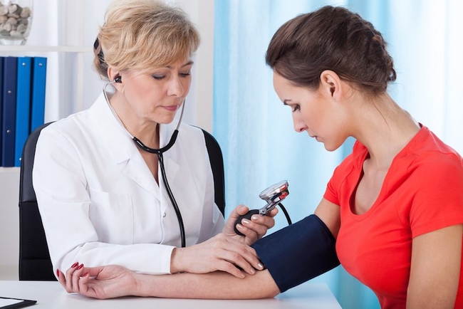 Признаки пониженного давления у женщины за 30