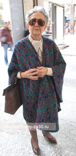 Если вы стройная, для первых холодов можно позволить себе накидку Если вы стройная, для первых холодов можно позволить себе накидку