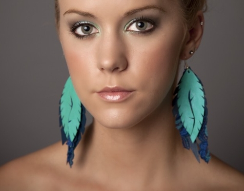 гноится в ухе