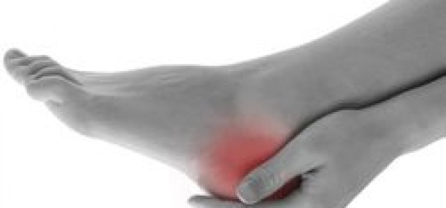 Почему возникает сильная боль в пятке по утрам?