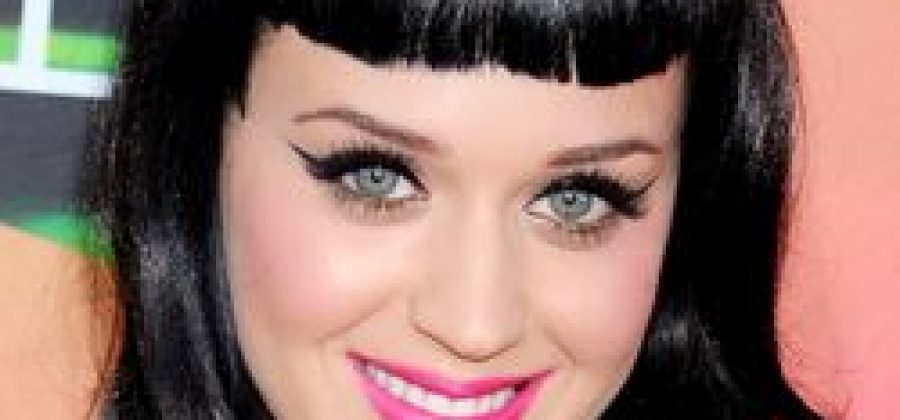 Возрастной макияж: рисовать ли стрелки за 40?