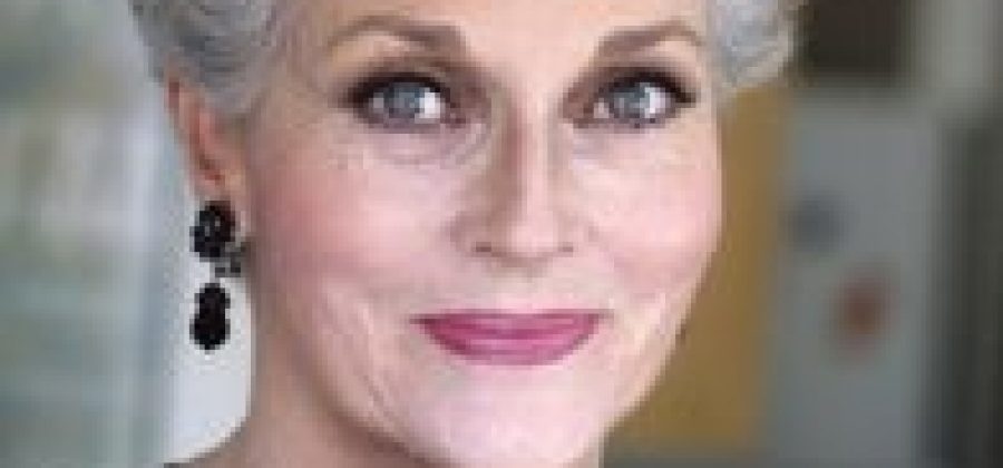 Что выдает возраст женщины?