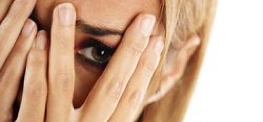 Как убрать нависшие веки?