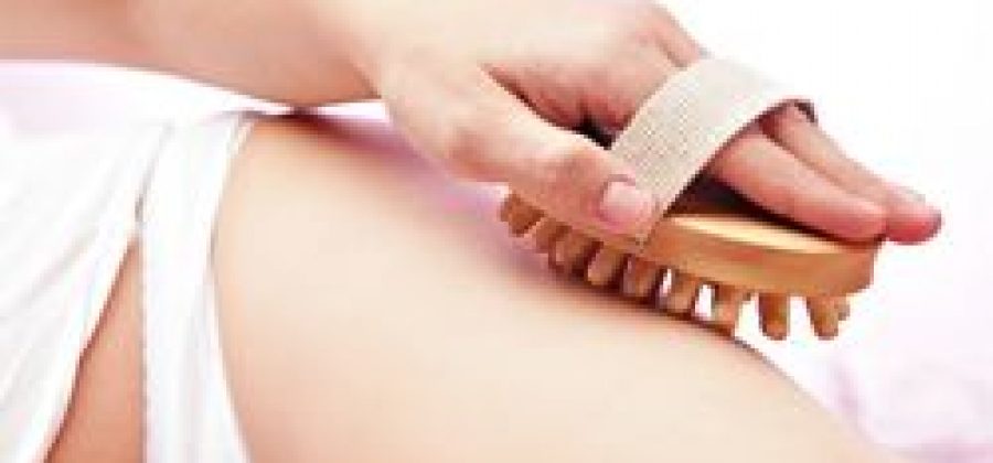 Как делать сухое растирание от целлюлита?