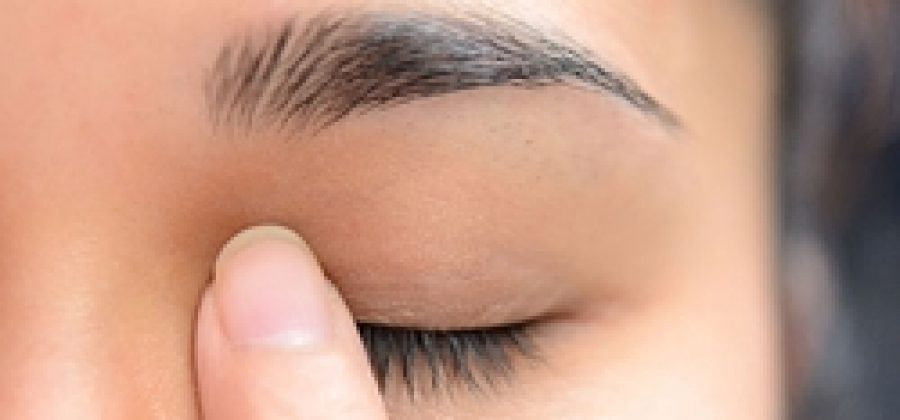 Мусор в глазах: как избавиться, не повредив глаз?