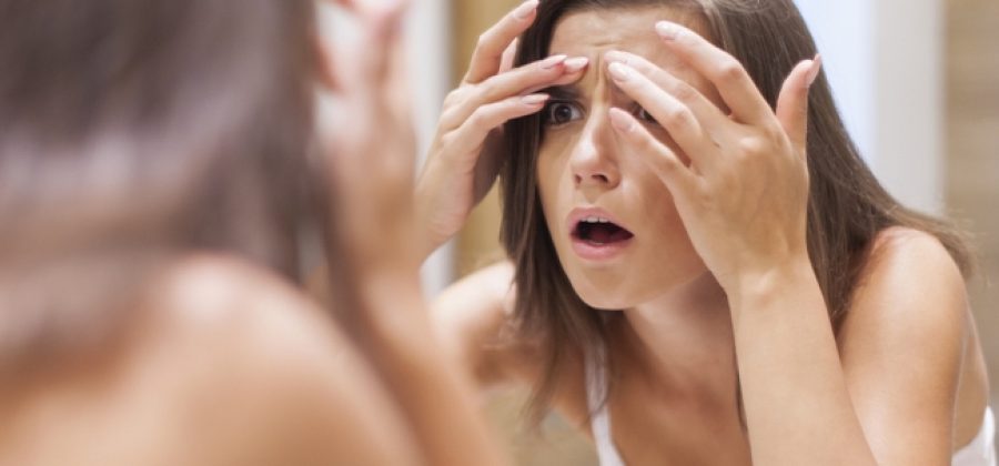 Что делать с прыщами взрослым женщинам?