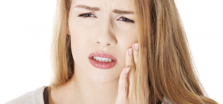 Как можно вылечить кариес, не выходя из дома?