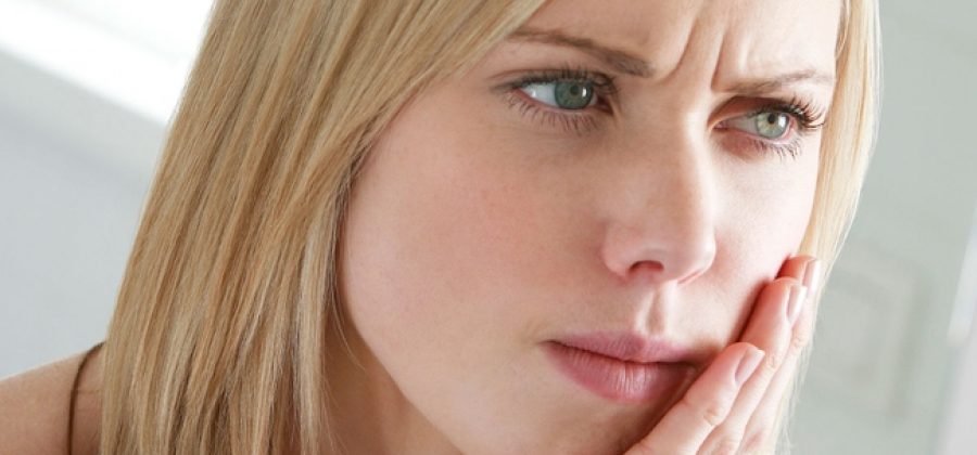 Почему может болеть зуб после лечения кариеса?