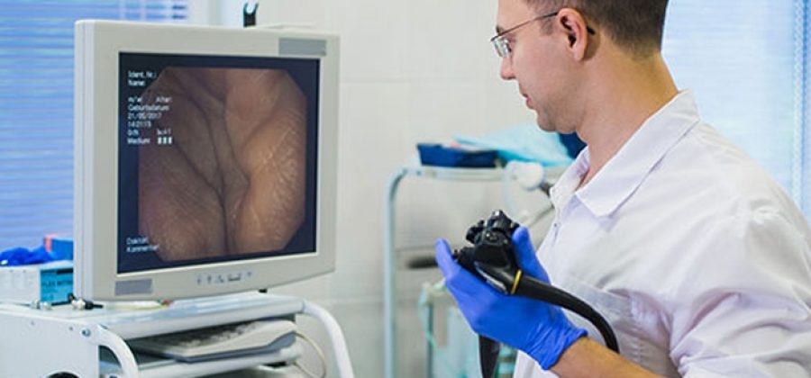 Как делают колоноскопию при геморрое — и всегда ли можно?