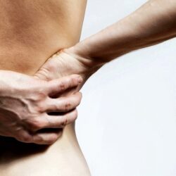 Когда можно хрустеть спиной и шеей, а когда — нельзя