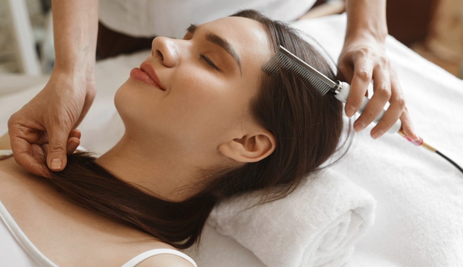 10 средств, чтобы остановить поседение волос у женщин