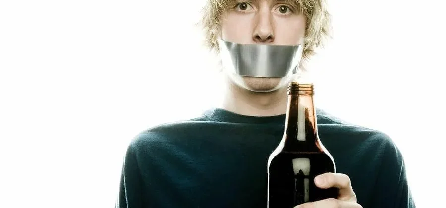 Какая помощь необходима людям с алкогольной зависимостью