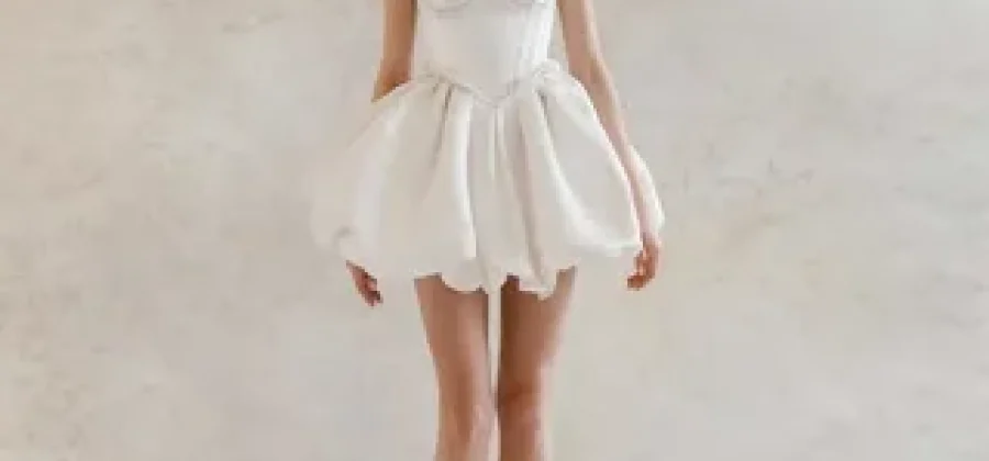 Выбор короткого свадебного платья: стиль, комфорт и современность в одном образе