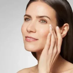 Когда начинать пользоваться антивозрастной косметикой: забота о коже с умом и удовольствием