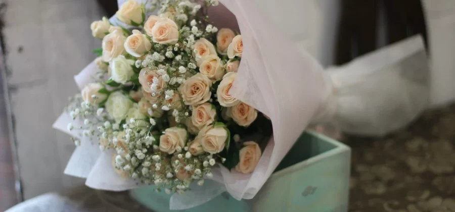 Какие цветы подарить любимой — советы по выбору букета для девушки