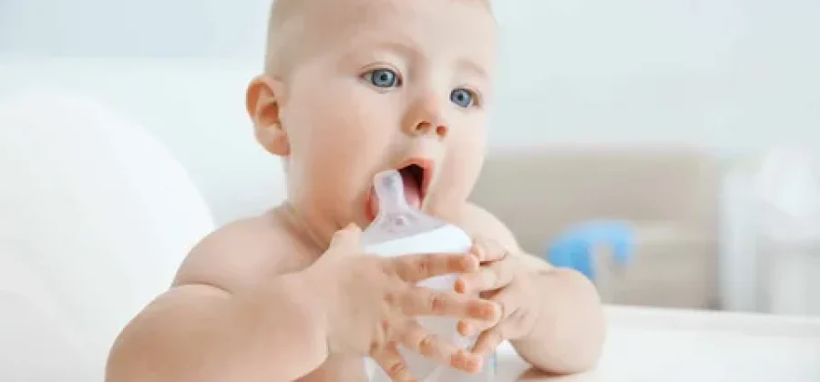 Как выбрать воду для маленького ребенка: советы для заботливых родителей