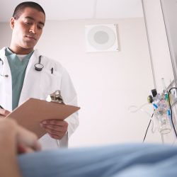 Когда стоит обратиться за помощью в наркологическую клинику: своевременное лечение и поддержка