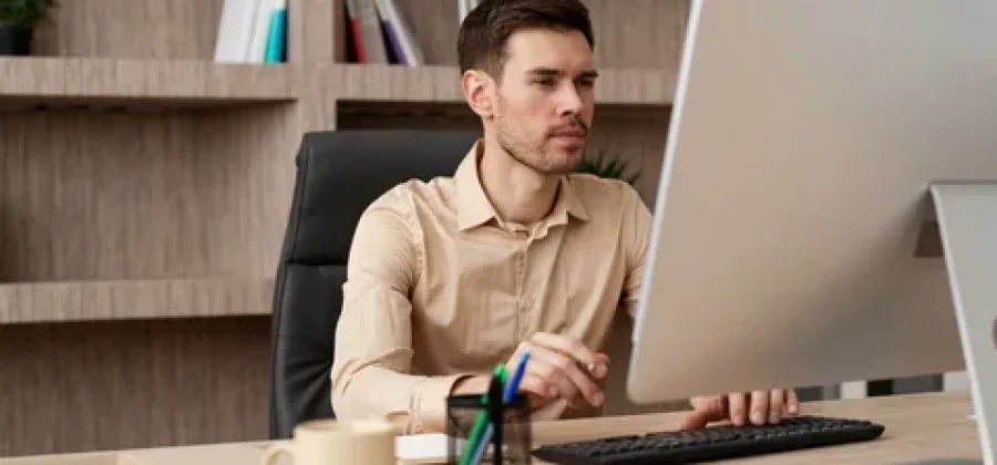 Почему компьютер заставляет нас плакать и как подружиться с монитором