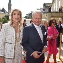 82-летний Вольфганг Порше женился на серийной невесте принцев