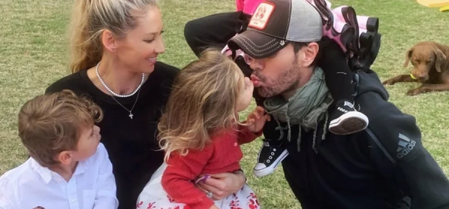 Анна Курникова с гордостью делится своим главным достижением — четверо детей: «Мои солнышки»