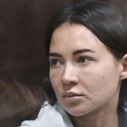 Беременная Лерчек с обнаженным животом снялась в трогательном видео