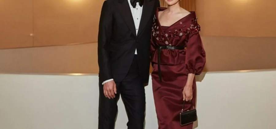 Бриллианты и влюбленный взгляд мужа: похудевшая Даша Жукова блистала на гала-ужине в Нью-Йорке