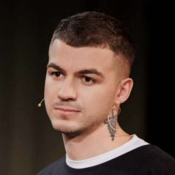 Череватый признался, что делит постель с женой и демоном Толиком