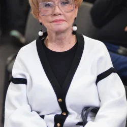 Могло ли горе Алентовой на похоронах друга привести к тому, что у нее не выдержало сердце