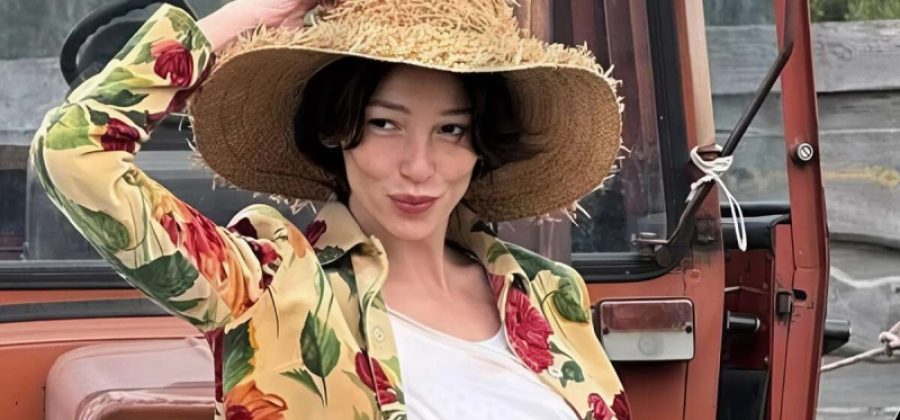 «Настюшка вернулась»: Ивлеева перекрасила волосы