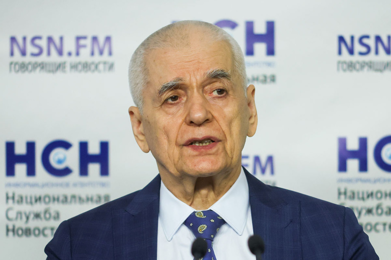 Онищенко раскрыл, кто привезет в Россию новые вирусы и пандемию