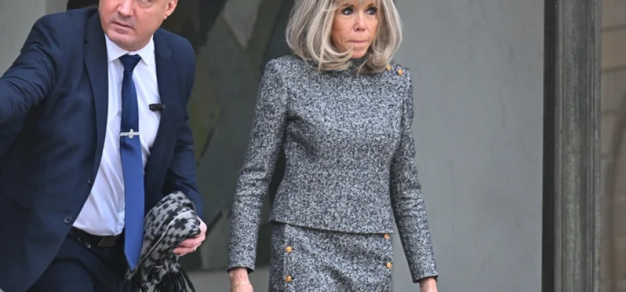 Первая леди Франции в центре громкого скандала — оскорбила феминисток