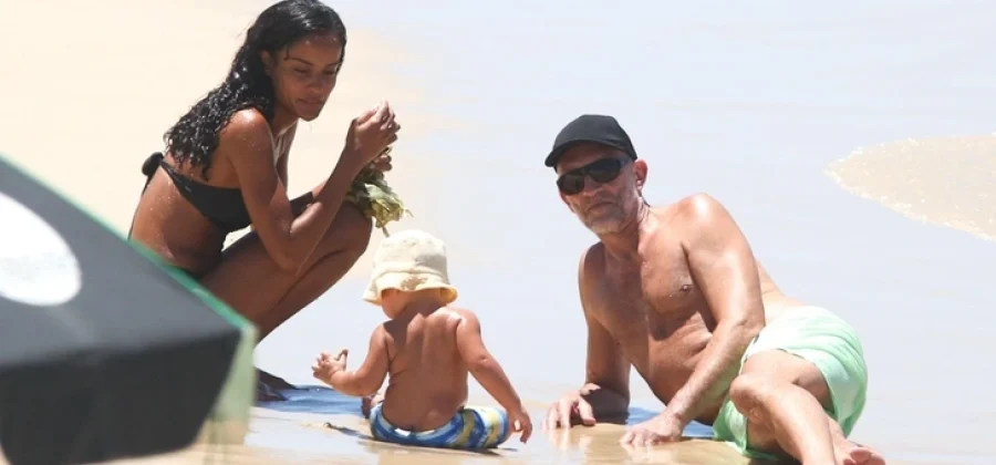 Первое фото долгожданного сына Венсана Касселя — весь в мать-модель!