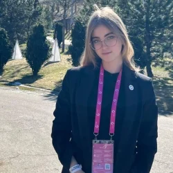 Приглашала домой после уроков: учительницу обвиняют в совращении двух пятиклассников