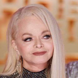 Раскрыта новая «схема Долиной»: певица задолжала 1 млн рублей