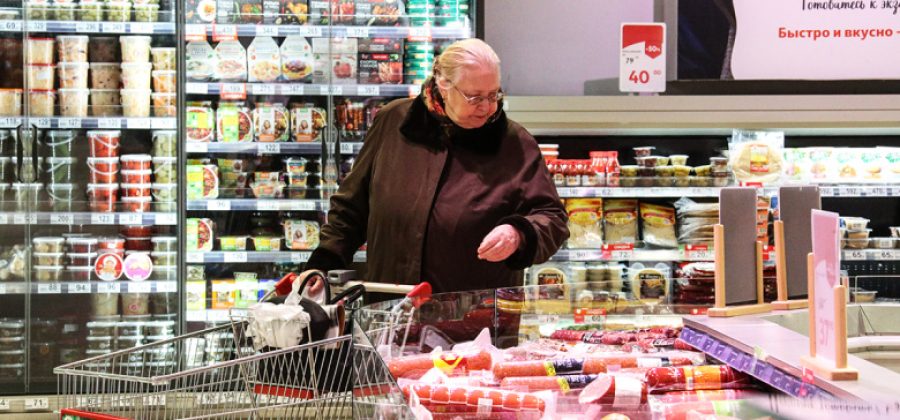 Россиянам назвали продукты, которые не стоит закупать заранее