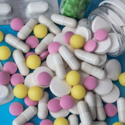 Ученые установили связь между потреблением витаминов и риском развития рака