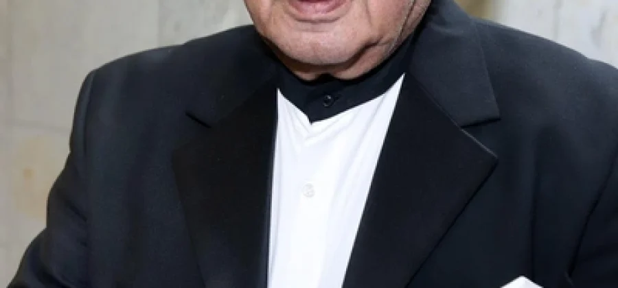 Умер Левон Оганезов