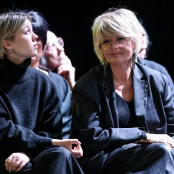 В Москве прощаются с Верой Алентовой: Хабенский еле сдерживает слезы, дочь старается держать лицо