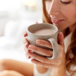 Врач рассказал, что помогает перенести резкие перепады температуры