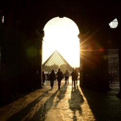 Билеты в основные музеи Франции подорожали для туристов из стран вне ЕС