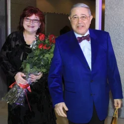 Через 8 лет после развода Елена Степаненко нашла любовь — мужчина значительно младше!