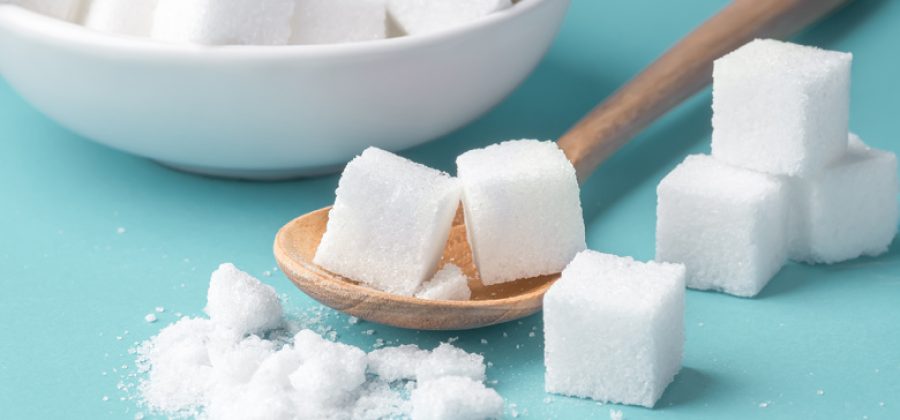 Диетолог посоветовал есть обычный сахар вместо сахарозаменителей