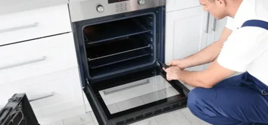 Когда нужен ремонт электрической духовки: основные признаки и советы