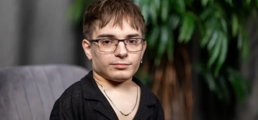 «Я свободен». Как сложилась судьба победителя «Голос.Дети» Дани Плужникова