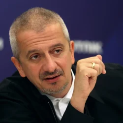 Константин Богомолов назначен и. о. ректора Школы-студии МХАТ после смерти Золотовицкого