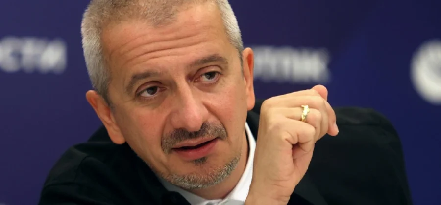 Константин Богомолов назначен и. о. ректора Школы-студии МХАТ после смерти Золотовицкого