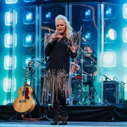 Леонтьев в Дубае заработал за праздники 30 млн рулей, а Долина ни копейки