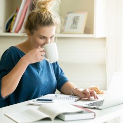 Названо лучшее время для первой чашки кофе