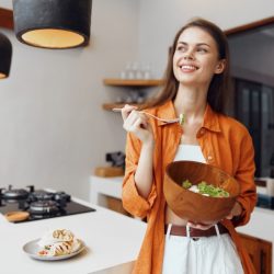 Нутрициолог дала совет, как прийти в форму после новогодних праздников