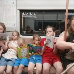 Одногруппники обсуждают, что Алиса Теплякова поступила на инженера транспорта, но в вузе ни разу не появилась